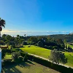 Penthouse With Panoramic Sea Views And Free Parking 埃斯特波纳